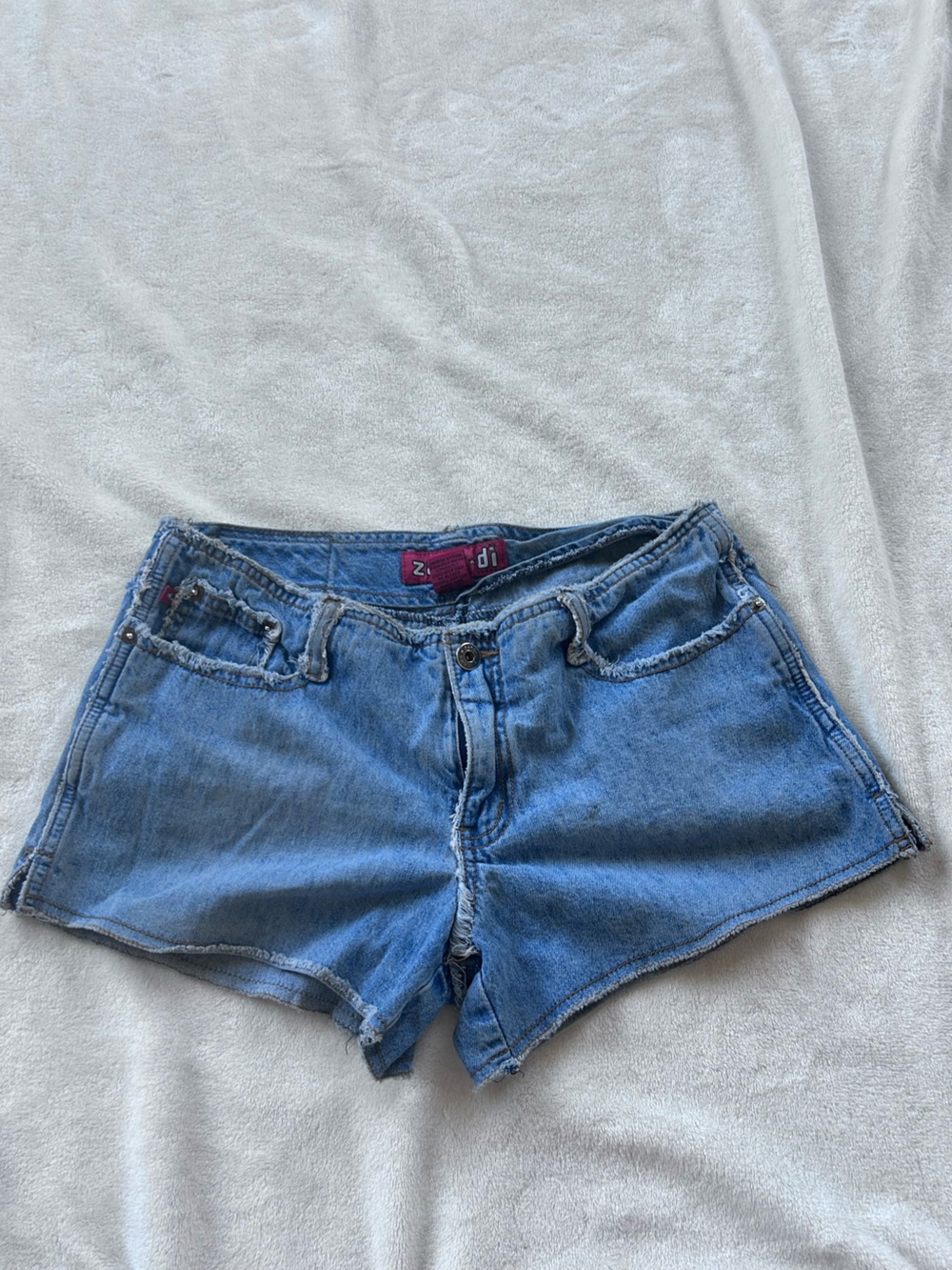Zana Di Y2K Vintage Distressed Medium Blue Denim Cutoff Shorts